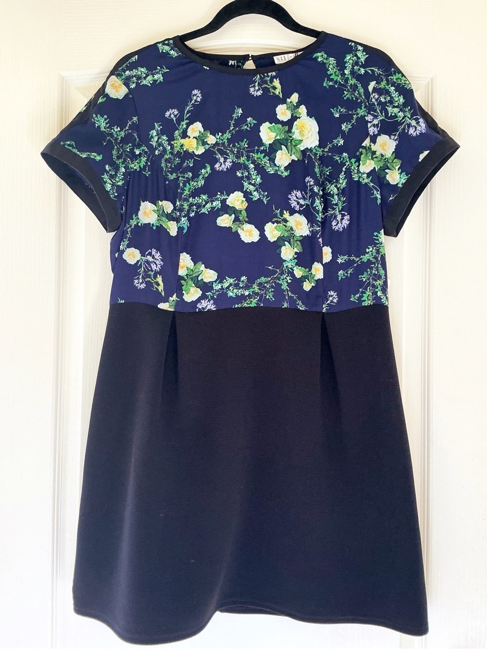 Macy’s Made Fashion Week for Impulse Above Knee Floral Dress XL